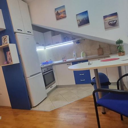 Апартаменти Veki'S House Скоп'є Екстер'єр фото